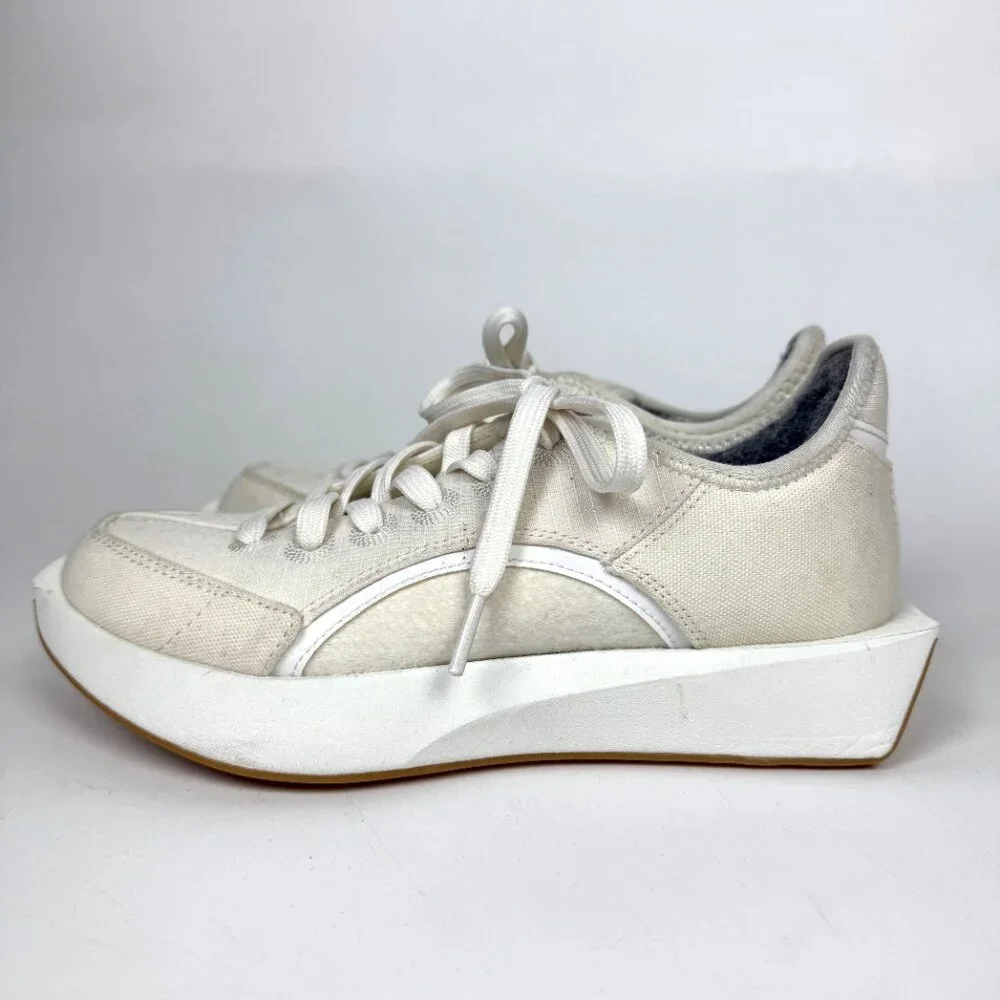 AllBirds Women's Risers‎ Athletic Sneakers Ivory Size 6